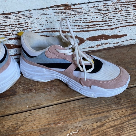 JustFab Beck Platform Sneaker 9 - Picture 8 of 13